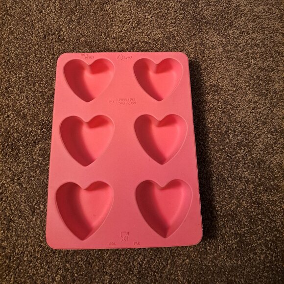 Lékué Other - Lékué Pink Heart Shaped Silicone heart baking mold.